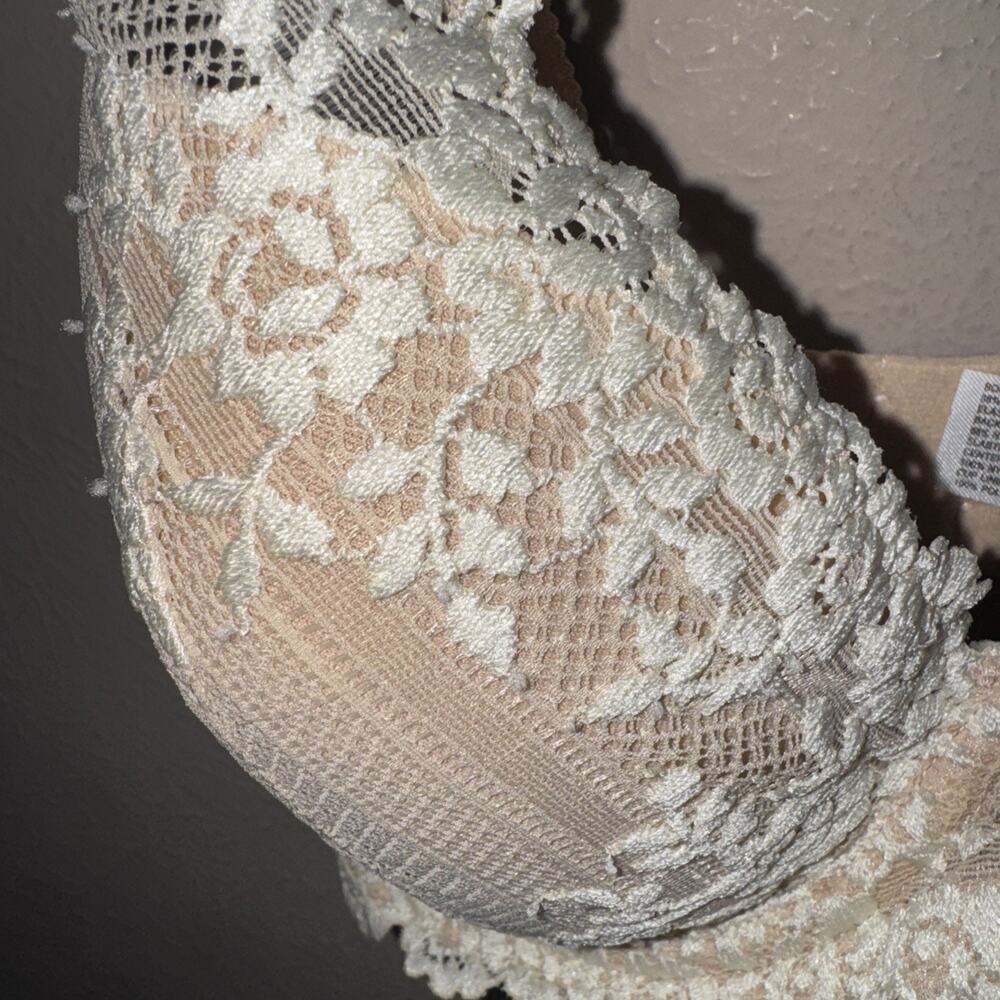 Wacoal Embrace Floral Lace Contour Bra 32DD Beige Style 853291 Underwire - Picture 4 of 13